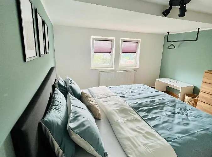 Moderne Mit Toller Aussicht - Inmitten Der * Floh-Seligenthal